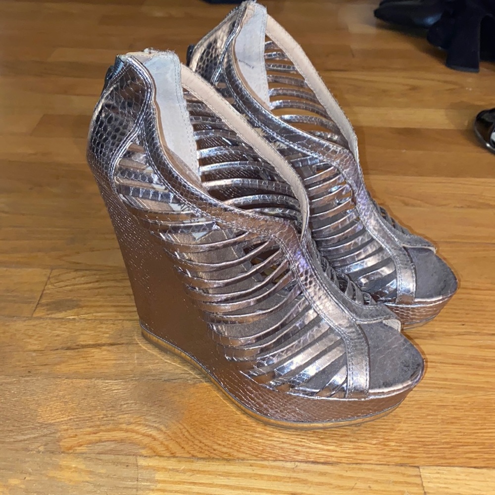 Steve Madden cage wedges